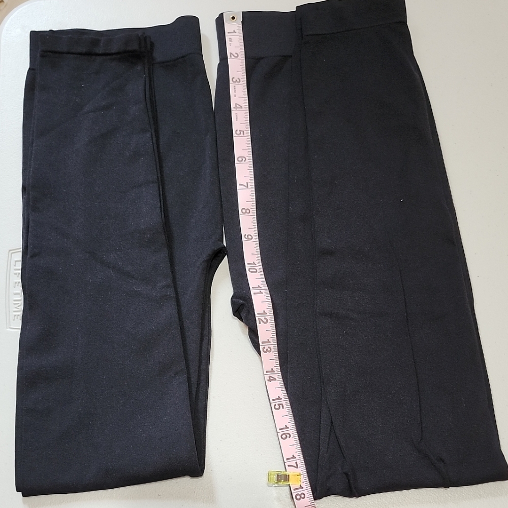 NWOT 2prs Womens Leggins Sz L/XL/2X